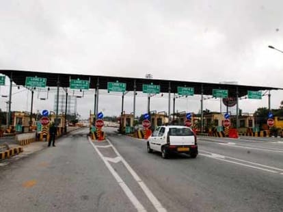 Fees will be charged to vehicles entering in Delhi