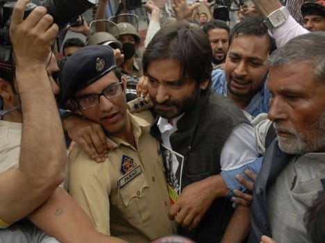 yasin malik arrested On way to kangan