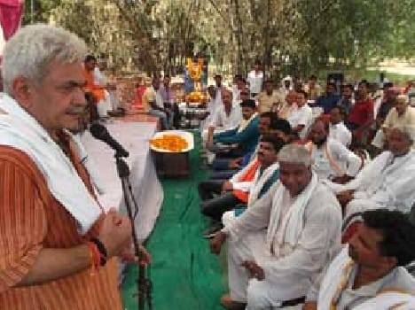 rail minister manoj sinha