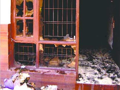 deadly fire in company, jumped from 15 feet and saved family