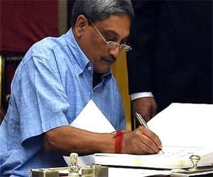 first time army give own land for state war memorial.