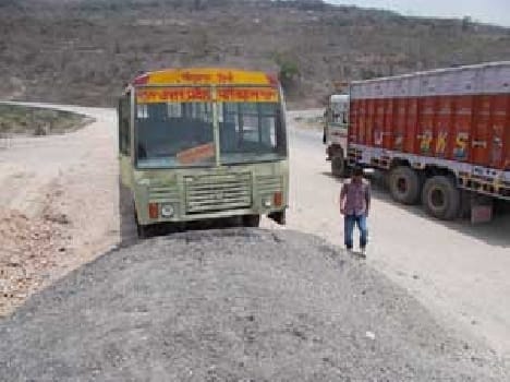 Roadways bus brake failure accident averted