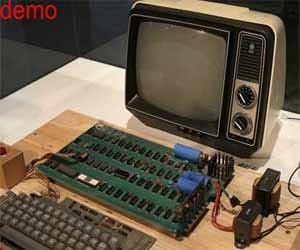 women dump computer of worth 2 lakh dollar