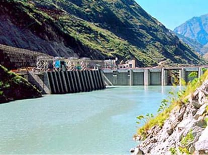 world bank financial aid for protection of dams.