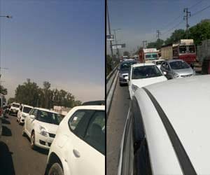 Hinden morning from 7 to 10 pm to avoid the barrage road