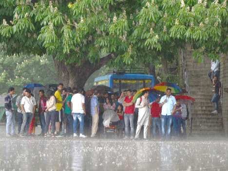 Heavy rain, snowfall alert in Himachal Pradesh.