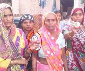 up police misbehaves with women in lucknow