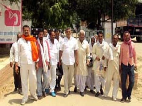 Farmers demonstrate