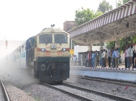 Ramganga reached in 10 minutes to an hour from Kasganj CRS Special