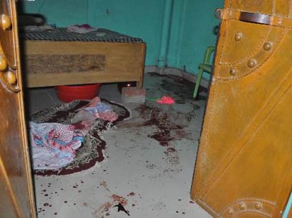 A mother and daughter get shot in Lucknow.