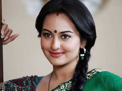 Sonakshi Sinha eagerly waiting to play Dawood’s sister