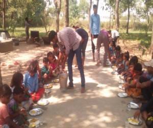 muslim people organise Bhandara.