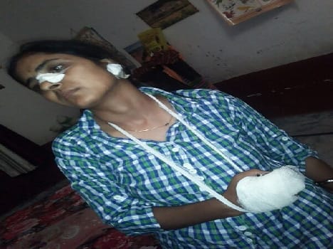 mother and her child has been beaten in court 