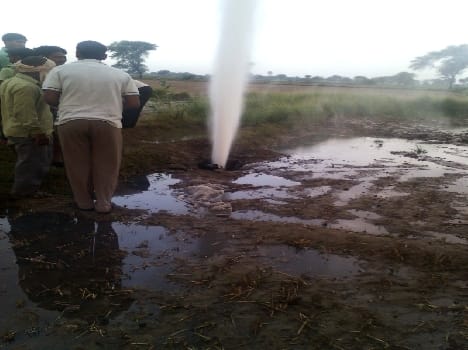 leakage in pipeline of mathura refinery