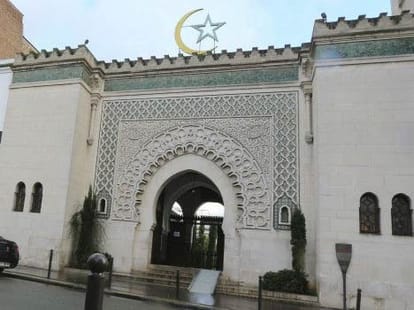 Only mosque for female in Bradford.