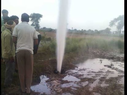 Oil mafia Cut off the pipeline to steal