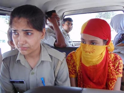 first night of thief bride sakshi in jail
