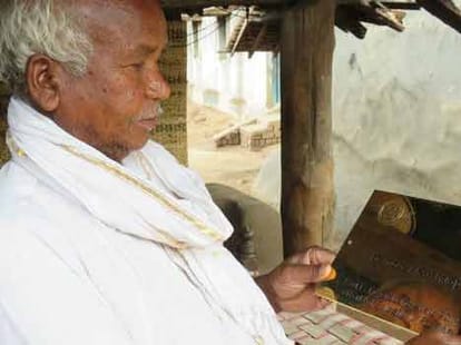 damodar kashyap save 600 acres jungle in chhatisgarh