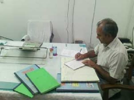CMS are conspicuously absent from the district hospital and doctor