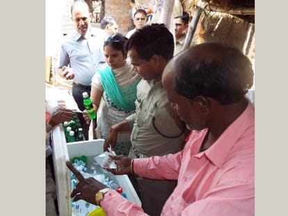 Five people died after taking poisonous wine in Unnao.