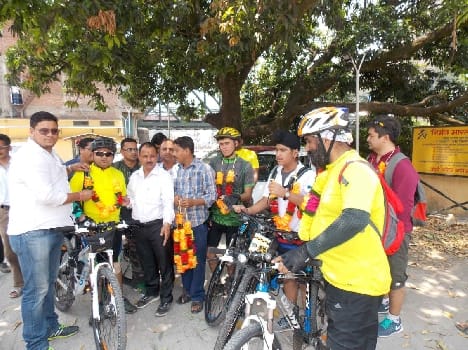 Welcome cycling teams in Bageshwar