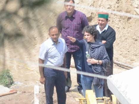priyanka gandhi in shimla.