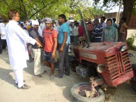 Truck - Magic collision , driver killed