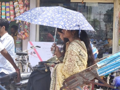 Warm winds increased difficulties