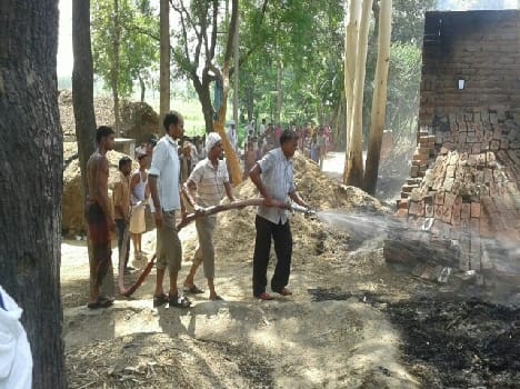 In an effort to self-immolation The fire burned six homes