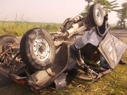 6 people died in road accident on badrinath highway.
