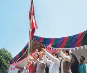 engineer rashid unfurled the state flag of jammu and kashmir in srinagar