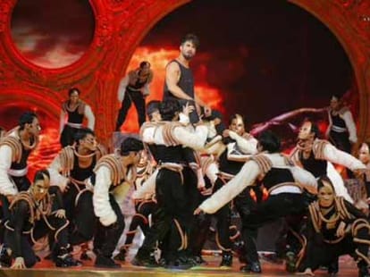 kangna got best actress and shahid got best actor award in iifa awards 2015