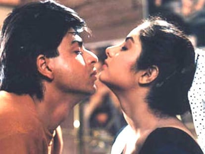 Twitter fans mark '23 golden years' of Shah Rukh Khan