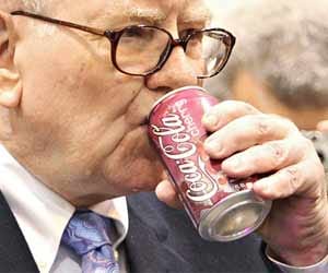 lunch with Warren Buffett cost 15 crore rupees to a chinese businessman