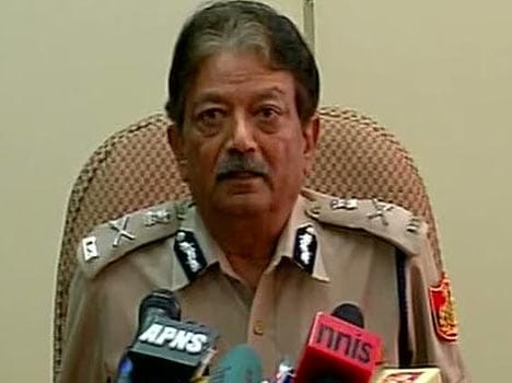 Know, Why did police arrested Tomar.