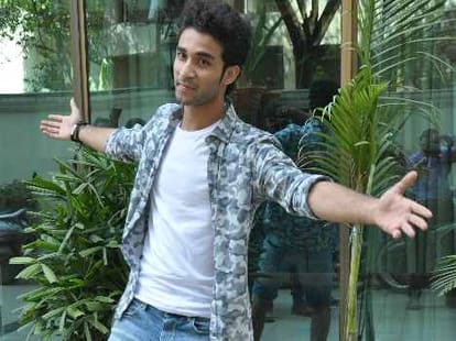 DID fame raghav in dehradun for promotion.