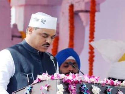 Delhi law minister jitendra tomar arrested
