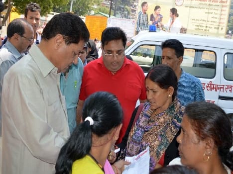 Health Minister inspects hospital
