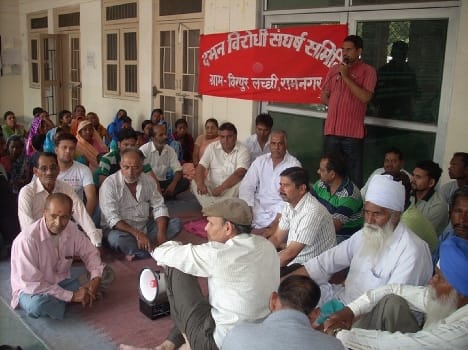 The demonstration against the mining mafia