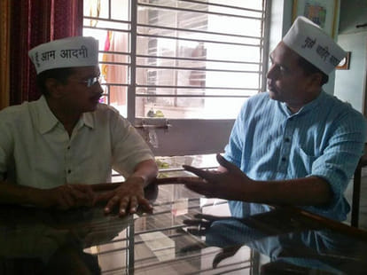 how ride ministers and MLA  in first day even-odd formula in delhi