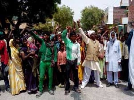 Society has a right to blockade Mushars
