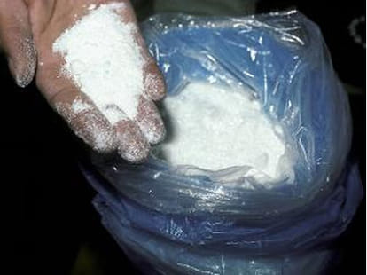 american doctor smuggling drug in india.