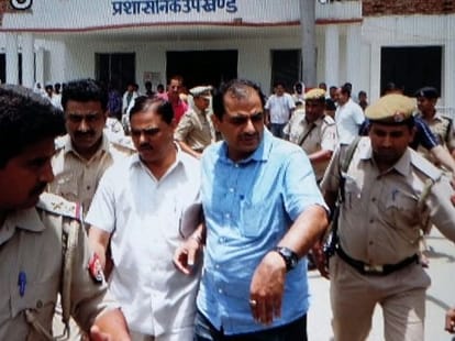 Delhi's former law minister had achieved such fake degrees