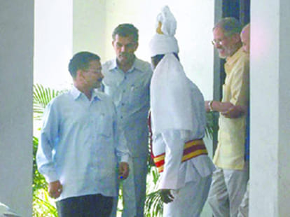 Kejriwal said the letter Najeeb Jung his 'authority'