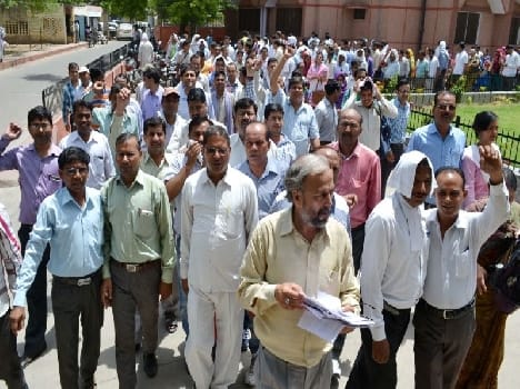 administration order to report against teachers