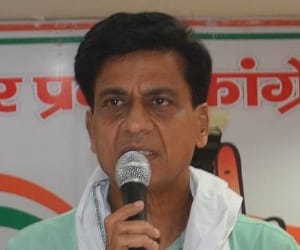 Congress to target UP and central govt.