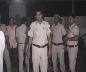 150 people walked into the police station inspector made batons