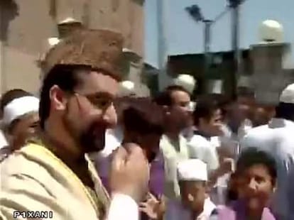  mirwaiz for bold Indo-Pak peace talks, wants 'rabble rousers' reined in