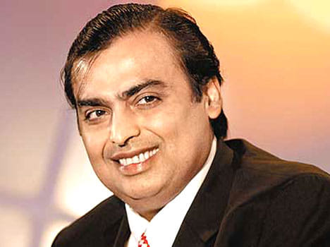 reliance 4G phone at 4000 rupees available from december