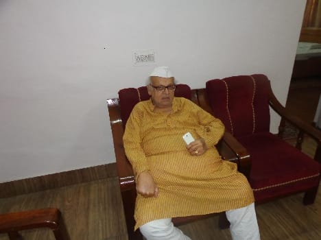SP does not intend to let the RS: Qureshi
